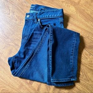 Banana Republic Travel Athletic fit denim Jeans size 31